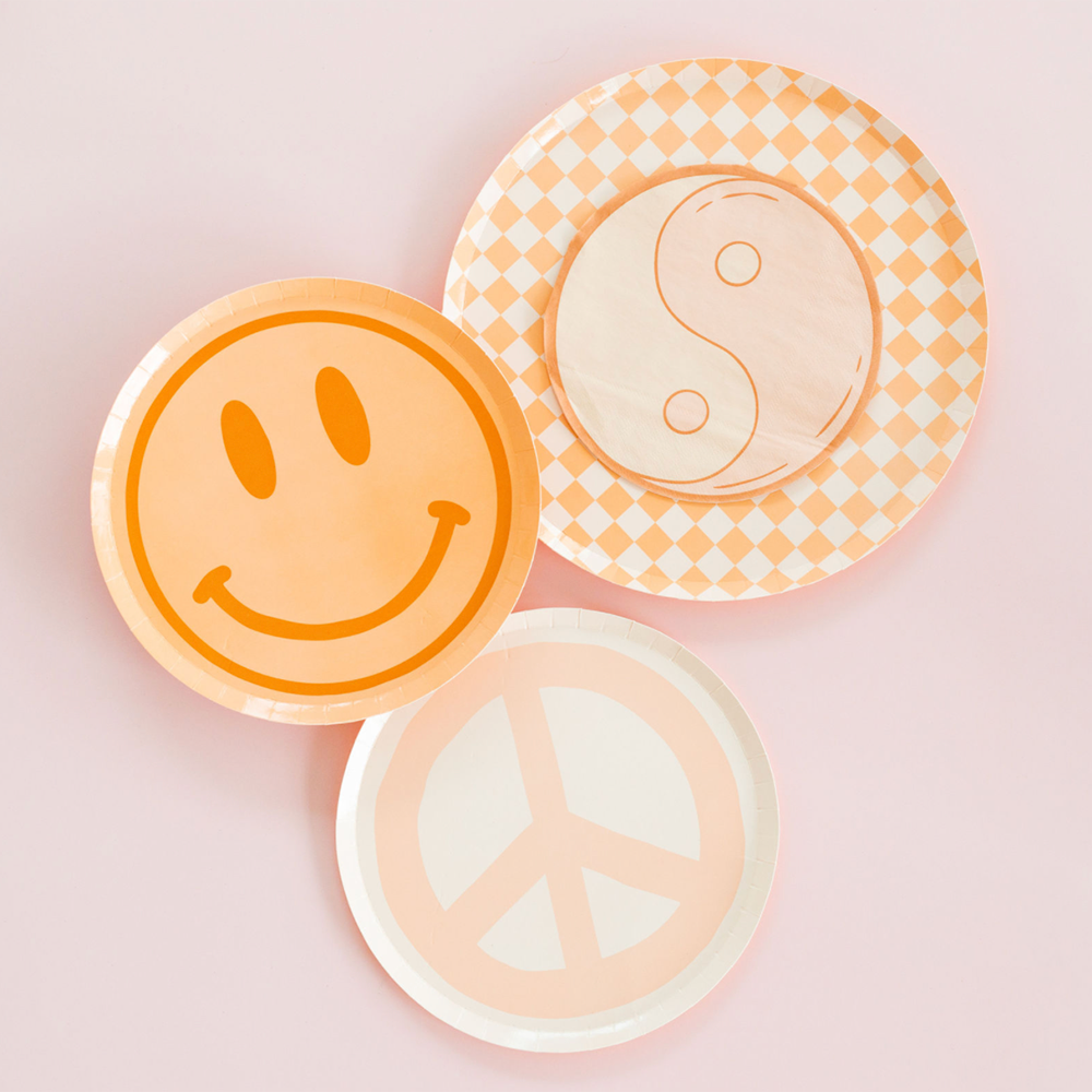 Peace & Love Dessert Plates (8 per pack)