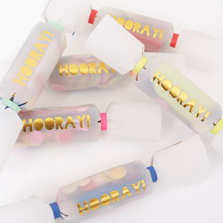 Hooray Confetti Small Crackers (6 per pack)