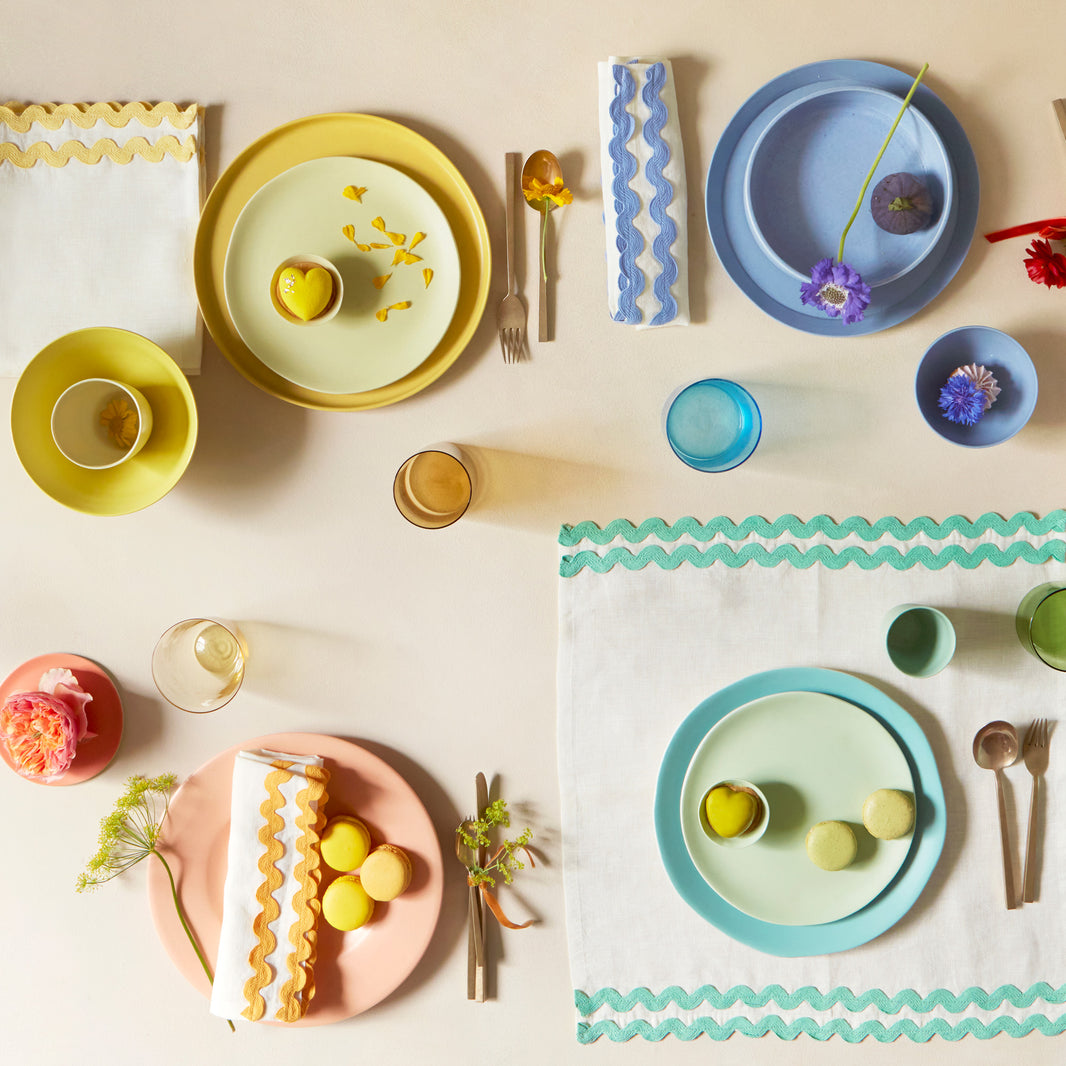 Online party supply store and party planning destination celebration