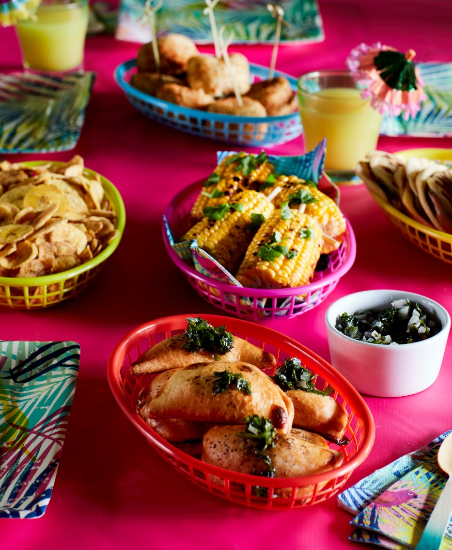 Colorful Plastic Food Baskets (6 per pack)